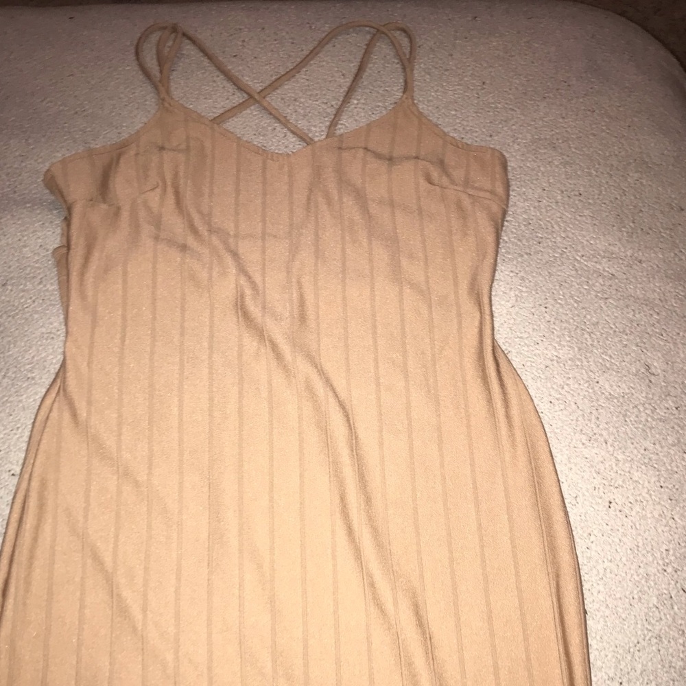 Slim fitting dress